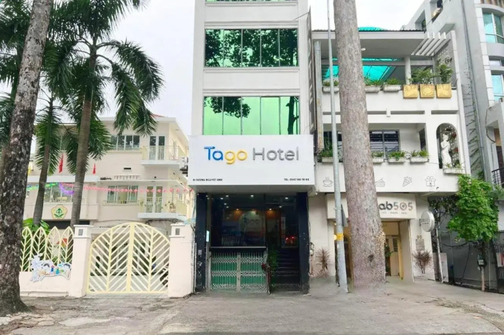 Lucky Star Saigon Hotel