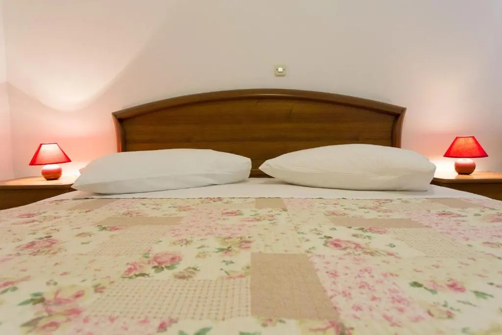 Standard Double room with balcony (full double bed)