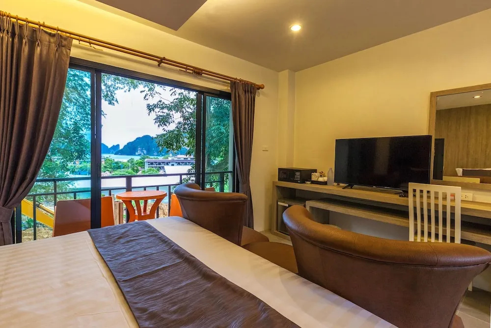 Deluxe room with sea view