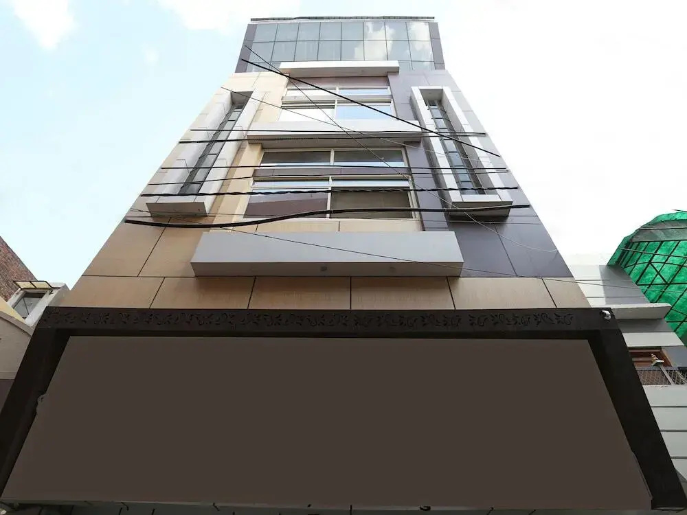 Hotel Mani Bhai Patel By OYO Rooms