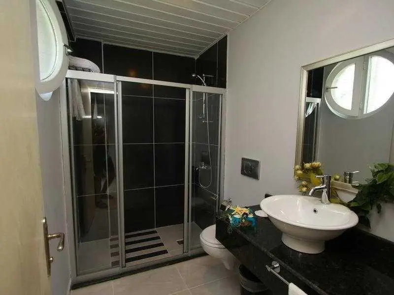 Standard Double room with balcony (full double bed)