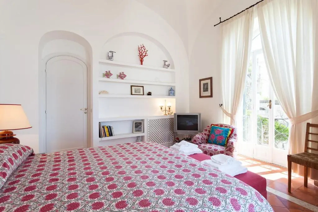 3 Bedrooms Cottage