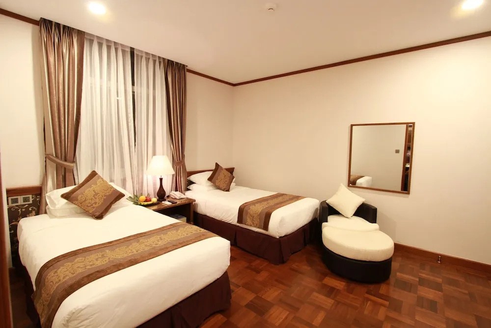 Deluxe Double room (full double bed)