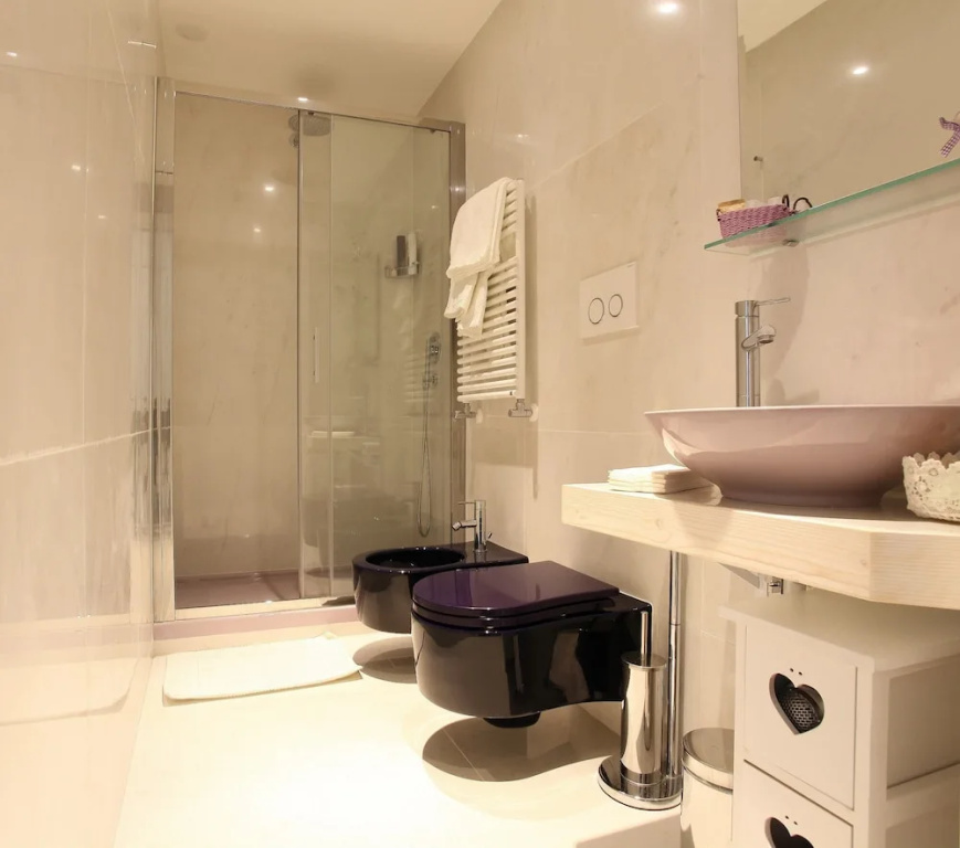 Superior room with balcony and with city view