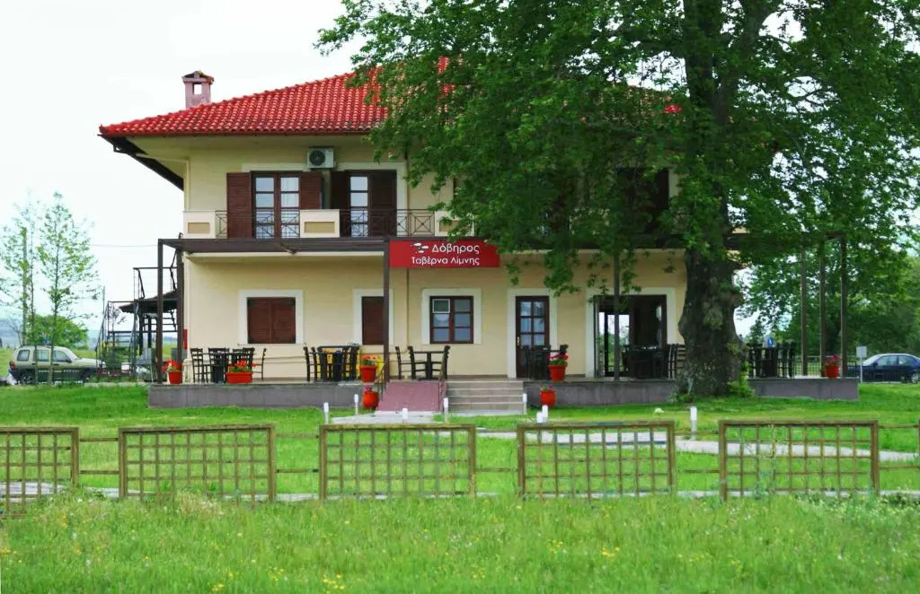 Doviros Hotel
