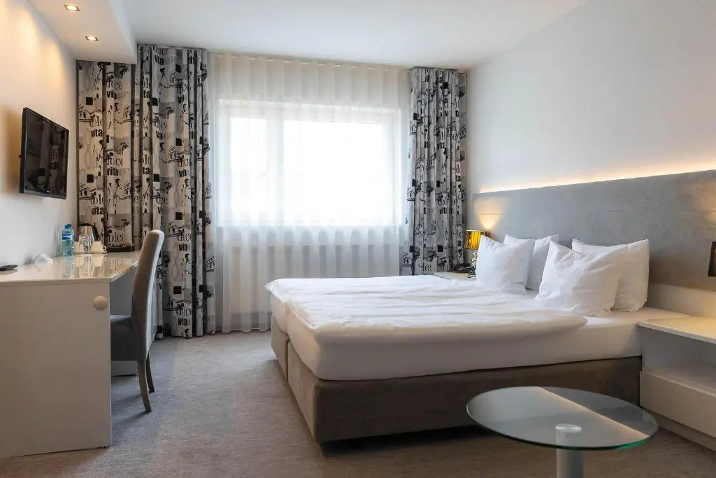Superior Double room (full double bed)