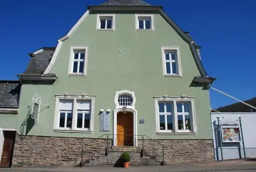 Gästehaus & Weingut Clüsserath-Weiler