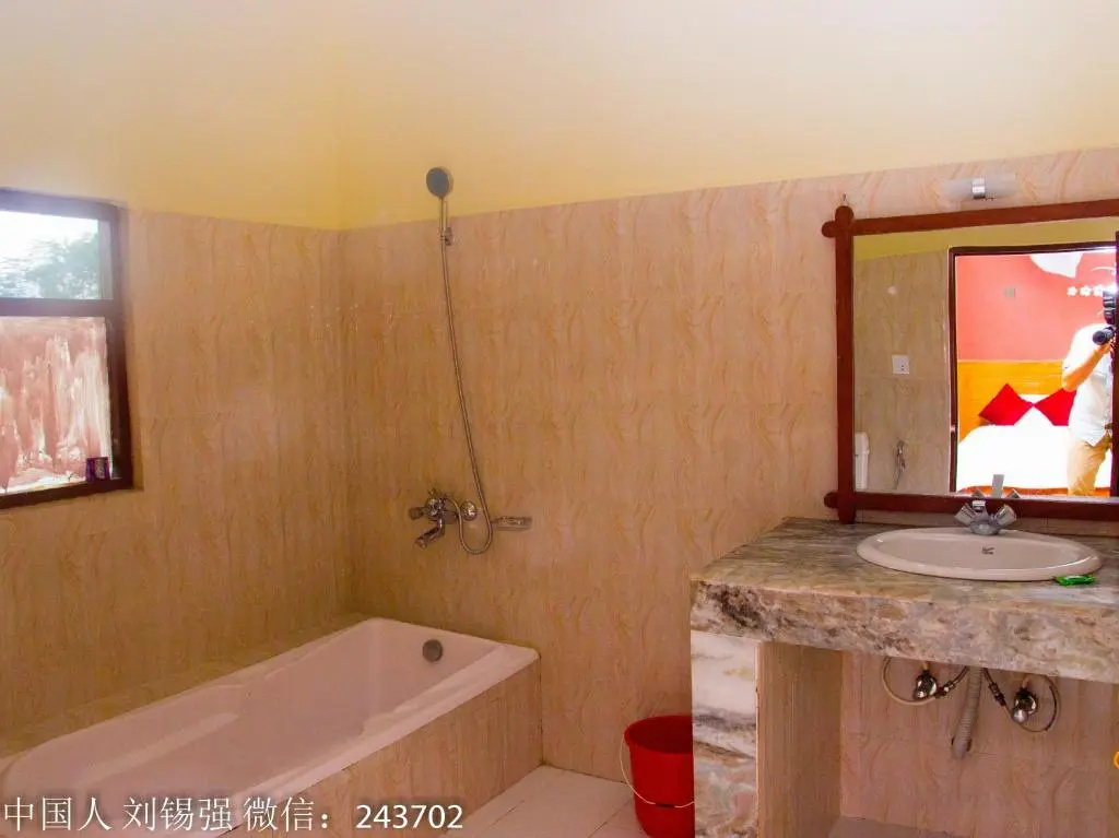 Deluxe Double room with balcony (full double bed)