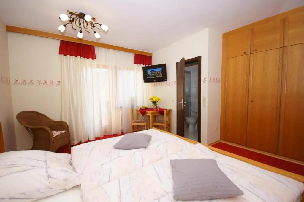 Landhotel Neuhof - Chambres