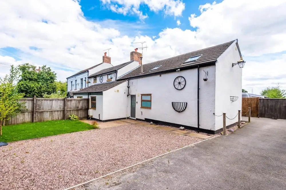 Charming Cottage Ideal for Families Free Parking