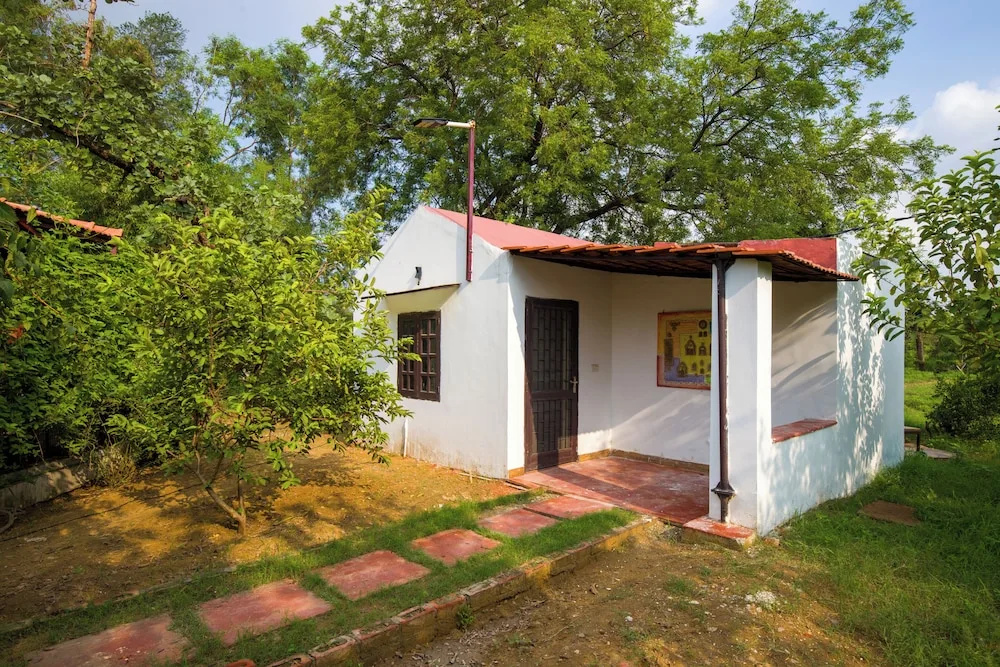 Alaya Stays Sheilma Farm 4 BHK with pool