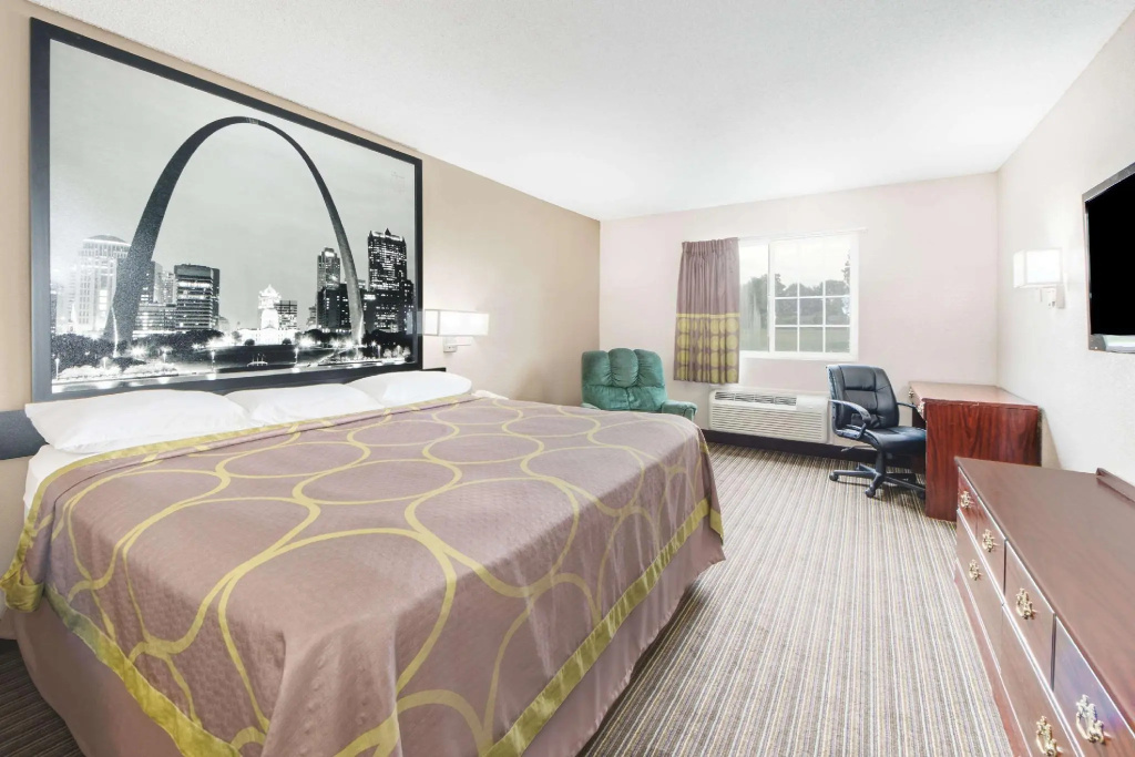 Standard Double room (full double bed)