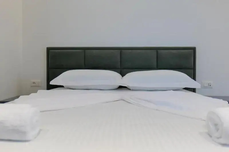 Classic Double room with view (full double bed)