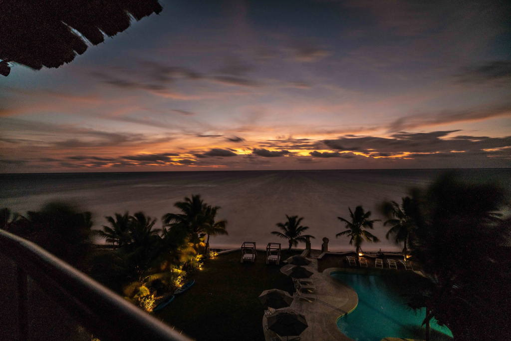 Casa del Puerto by MIJ - Beachfront Hotel