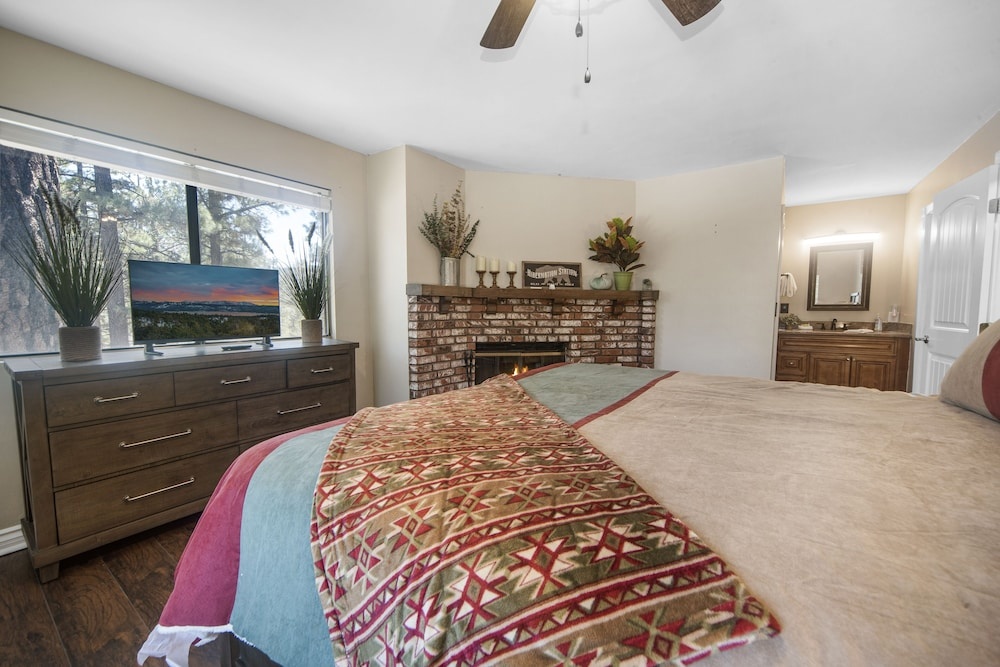 Middle Bear Chalet — 5