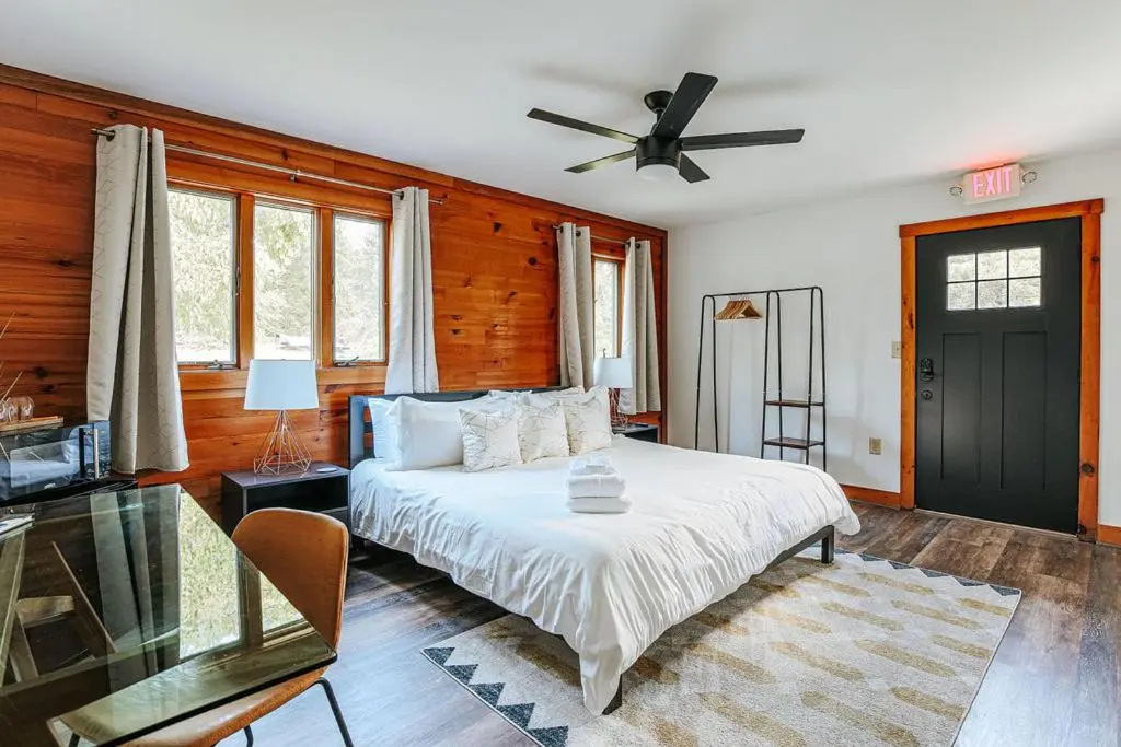 1 Bedroom Suite