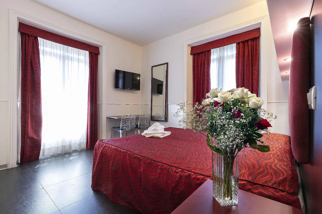 Standard Double room (full double bed)