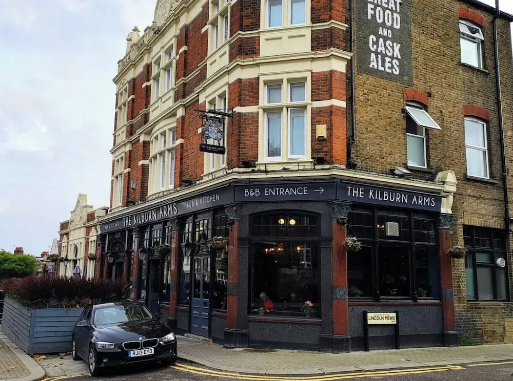 OYO The Kilburn Arms — фото