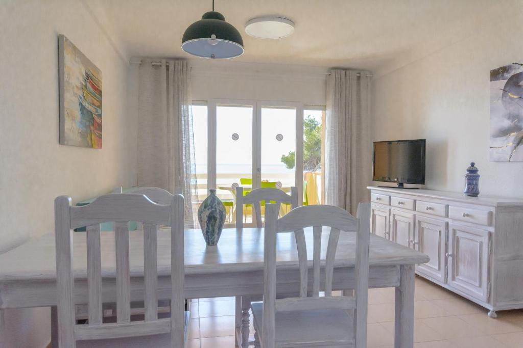 Апартаменты с 2 комнатами в Residencial Guardamar Zeus