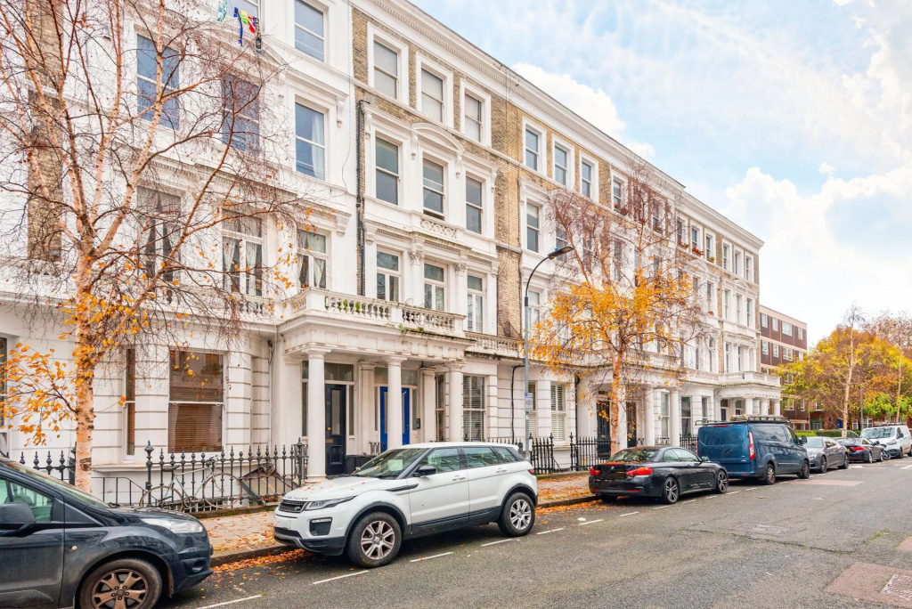 West Kensington Home Near Earls Court