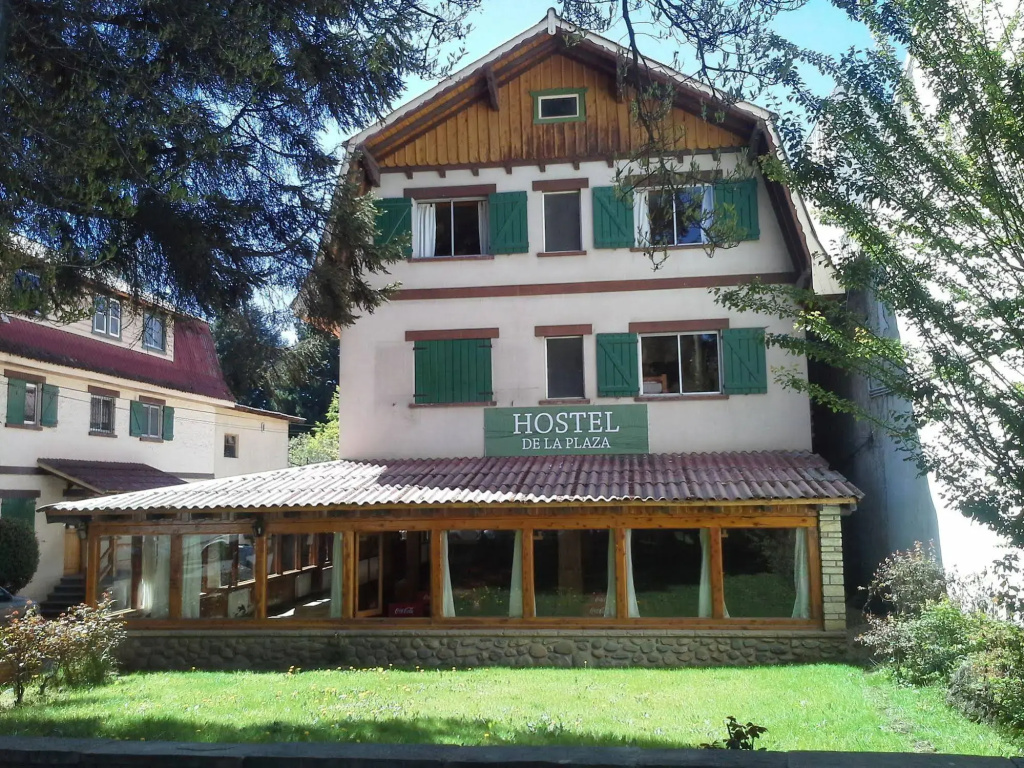 De la Plaza Hostel