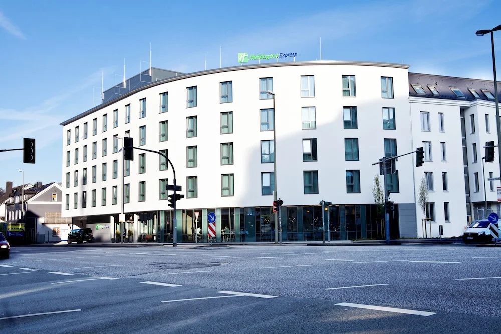 Standard Double room with city view (twin beds)