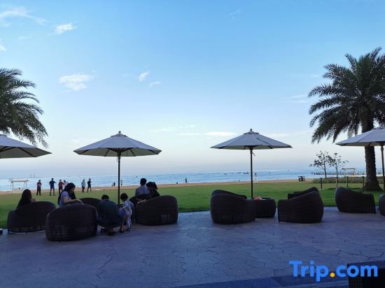 Beach & Waterfront