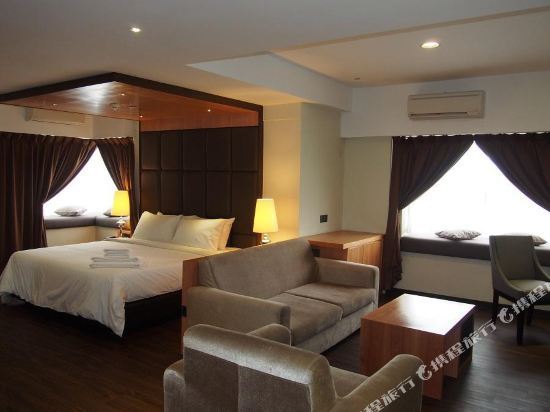 C'Haya Hotel