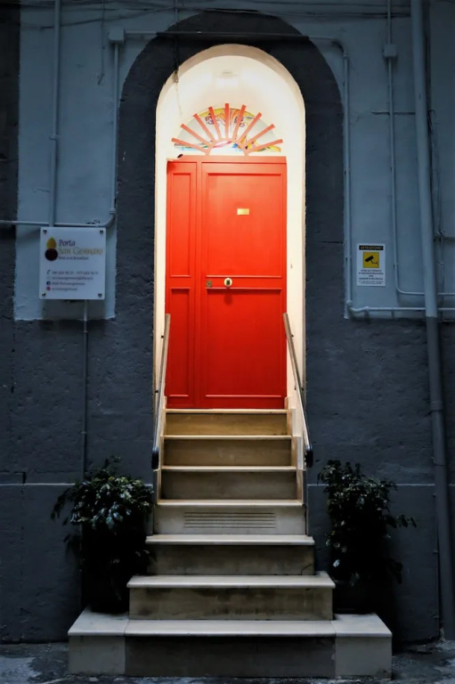 Porta San Gennaro