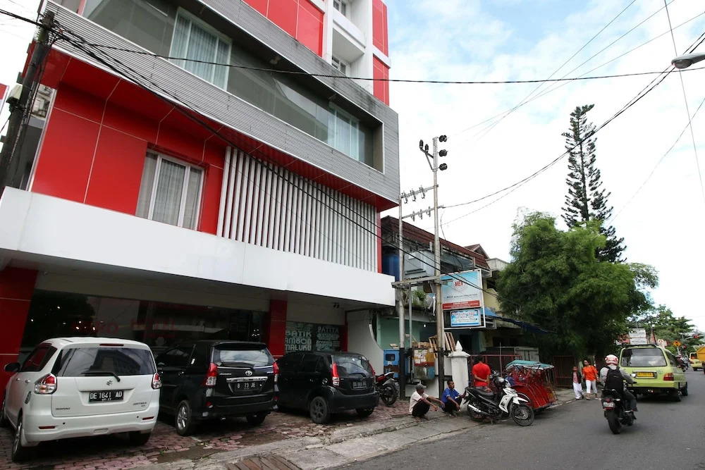 Airy Lapangan Merdeka Ambon Wem Reawaru 7B — фото