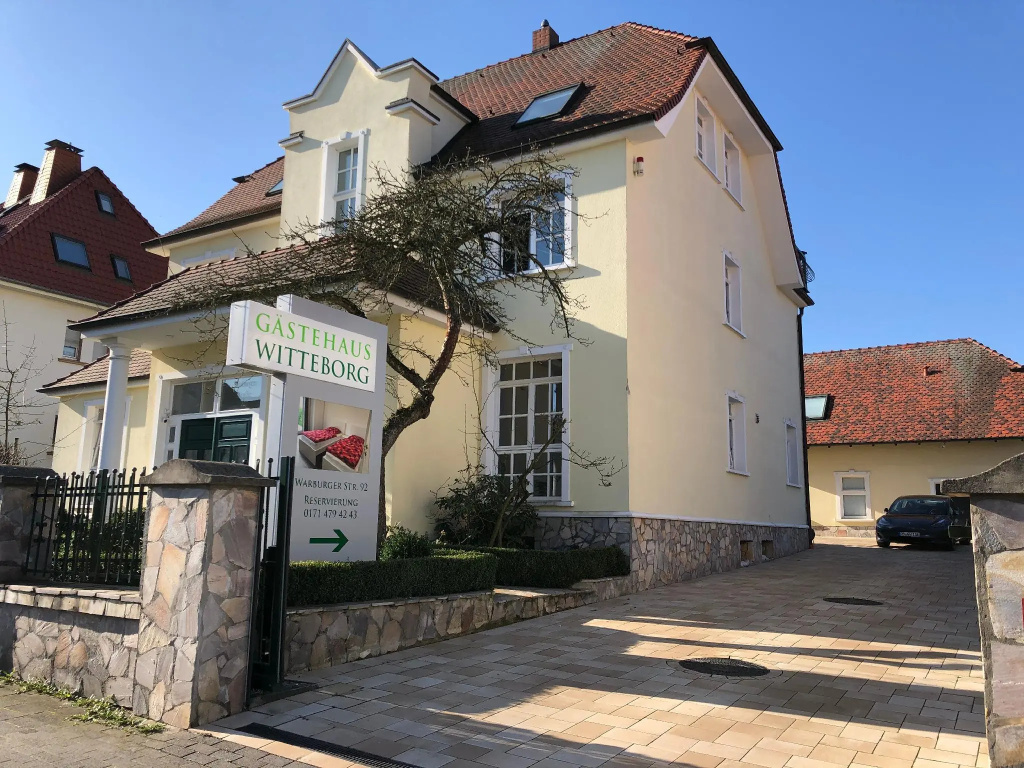 Standard Double room with garden view (full double bed)