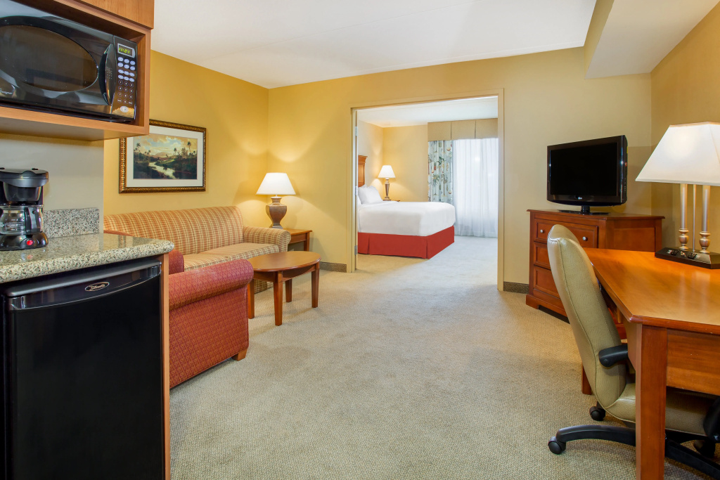 Holiday Inn Express & Suites Bloomington by IHG - Général