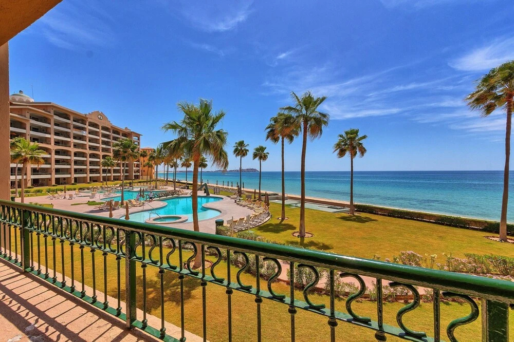 Beach & Waterfront