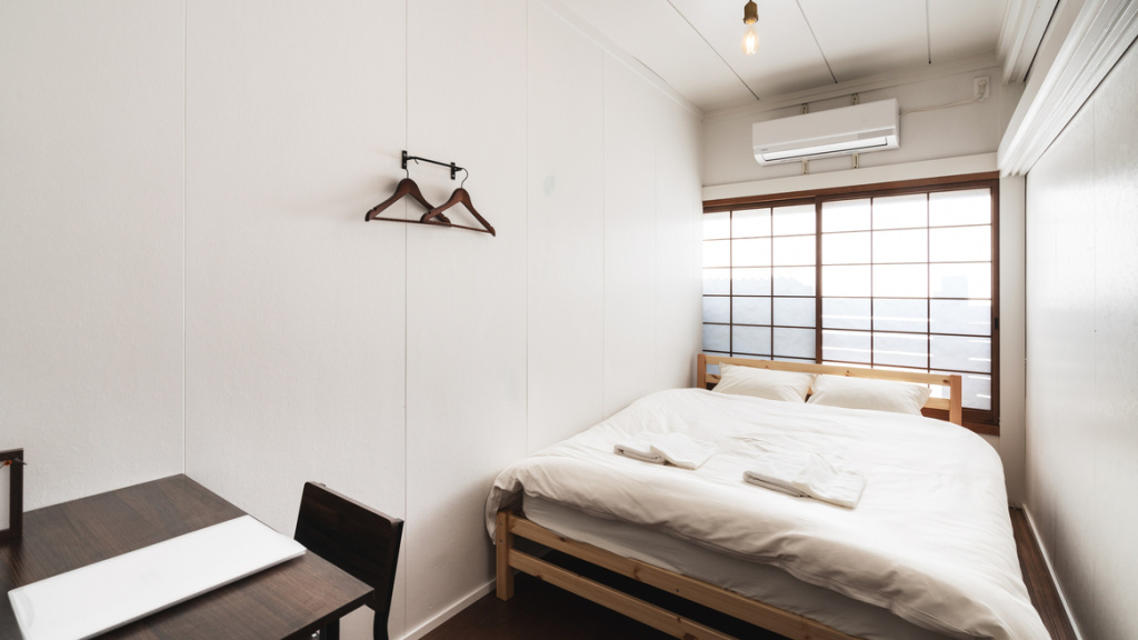 Standard Double room (full double bed)