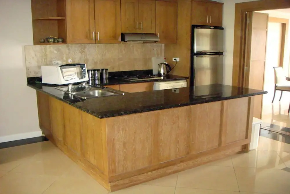 Апартаменты с 2 комнатами с балконом в Westbury Residence
