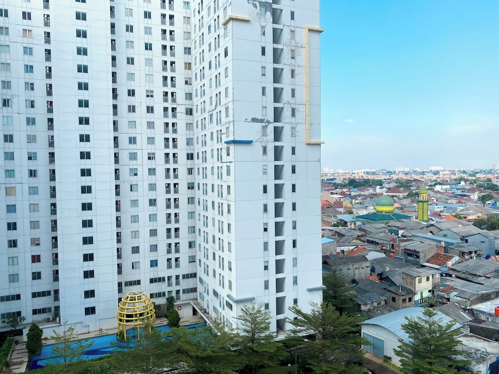 Best Price And Strategic 2Br At Bassura City Apartment