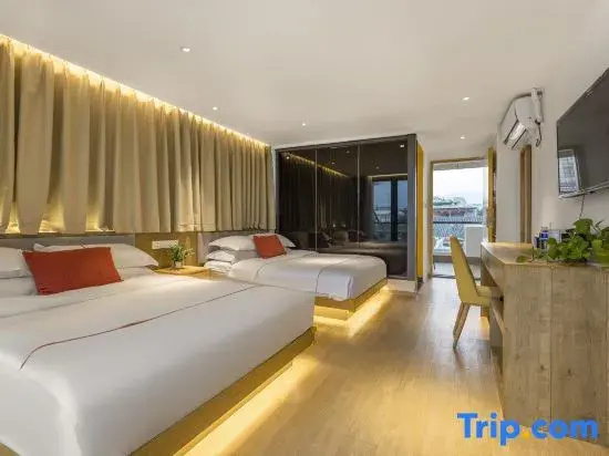 Standard room with view