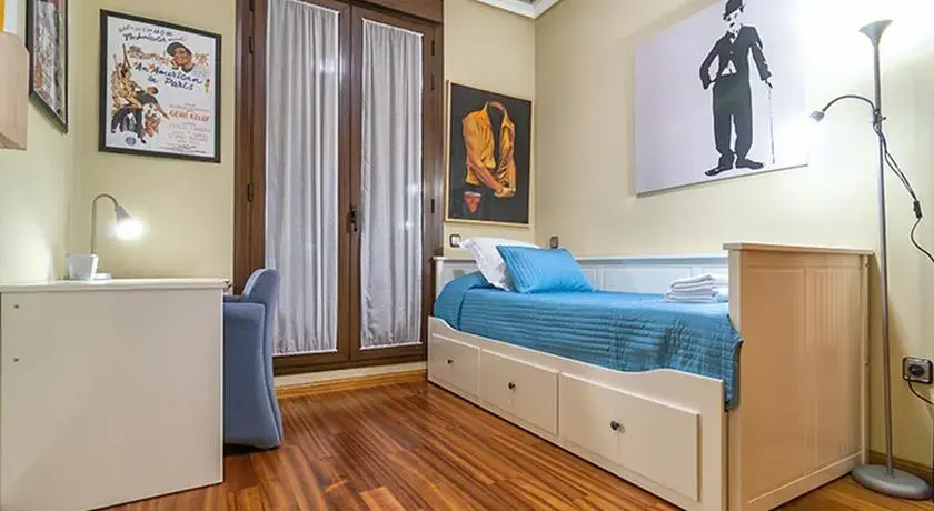Friendly Rentals Rosales II