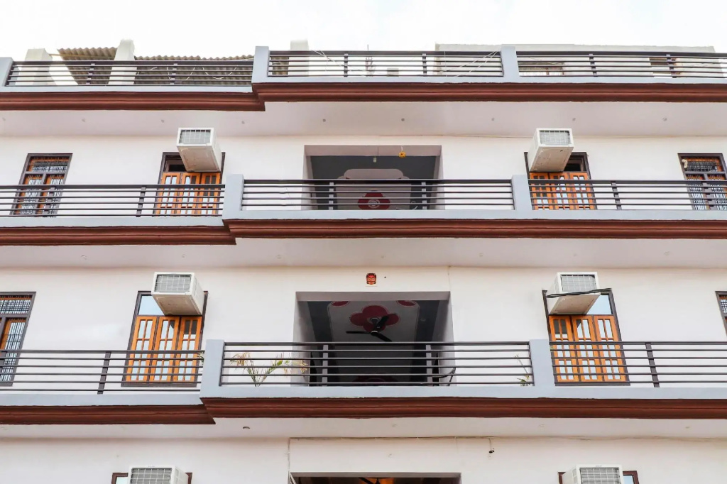 Hotel Aryan Galaxy by OYO Rooms