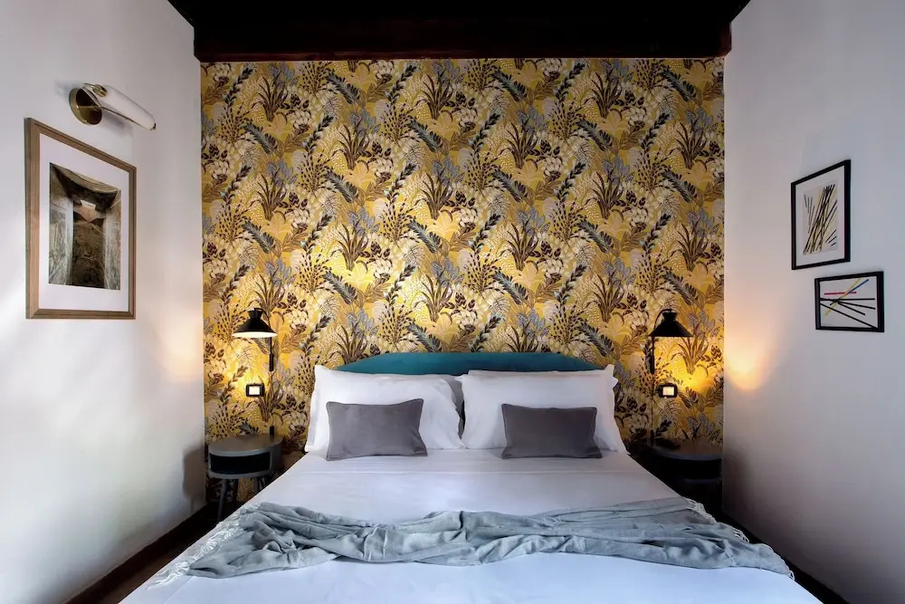 Standard Double room with garden view (full double bed)