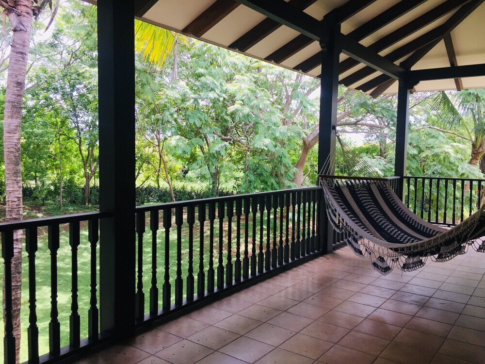 Отель Villa Colibri At Beachfront Gated Community, фото 8