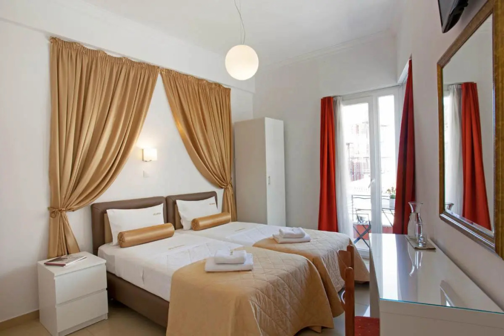 Triple room