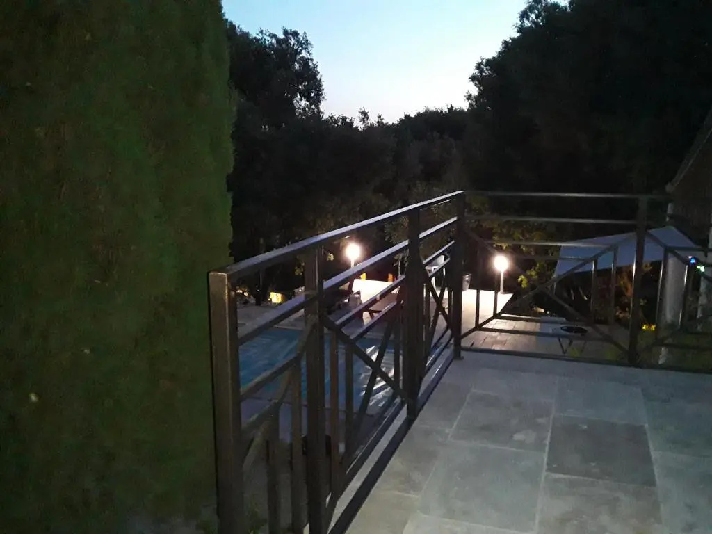 Standard Double room with pool view (full double bed)