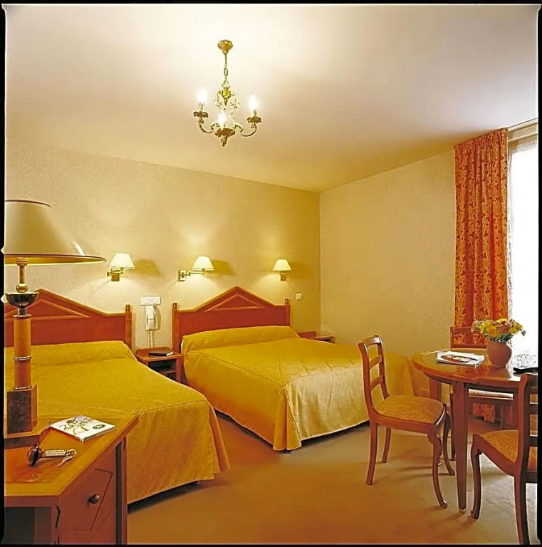 The Originals City, Hotel Paray-Le-Monial - Chambres