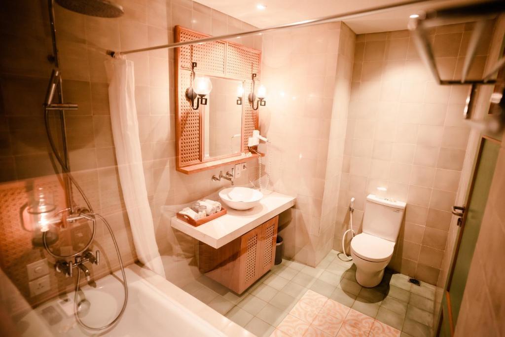 Fourteen Roses Boutique Hotel Legian