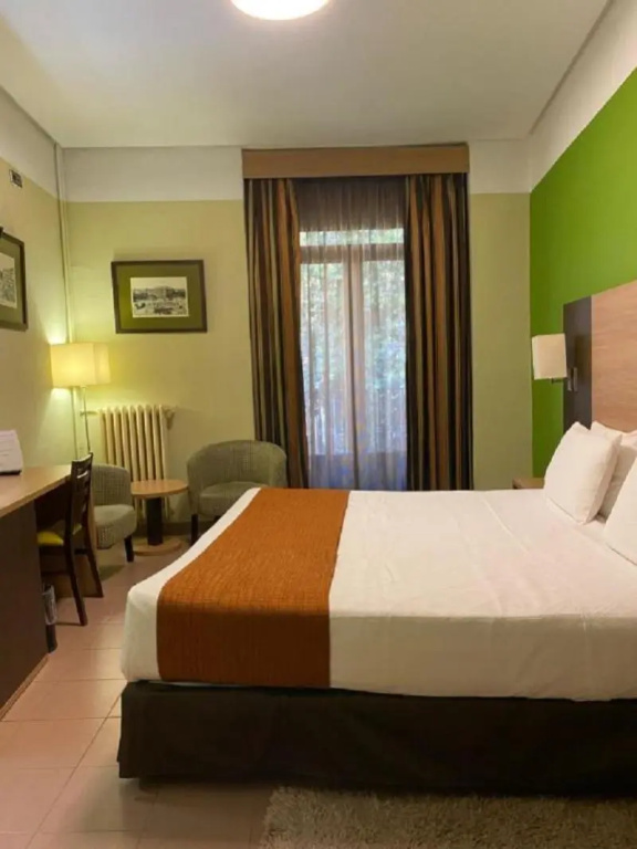 Standard Double room with balcony (full double bed)