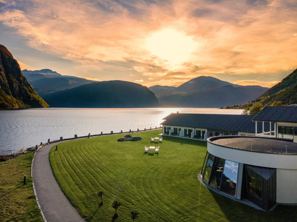 Valldal Fjordhotell - by Classic Norway Hotels