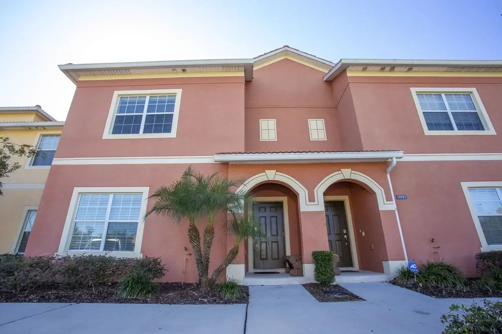 Stunning 4 Bedroom w Pool Close to Disney 8940 Paradise Palms Resort