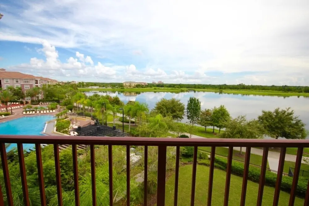Pool View Penthouse 3 Bedroom Condo