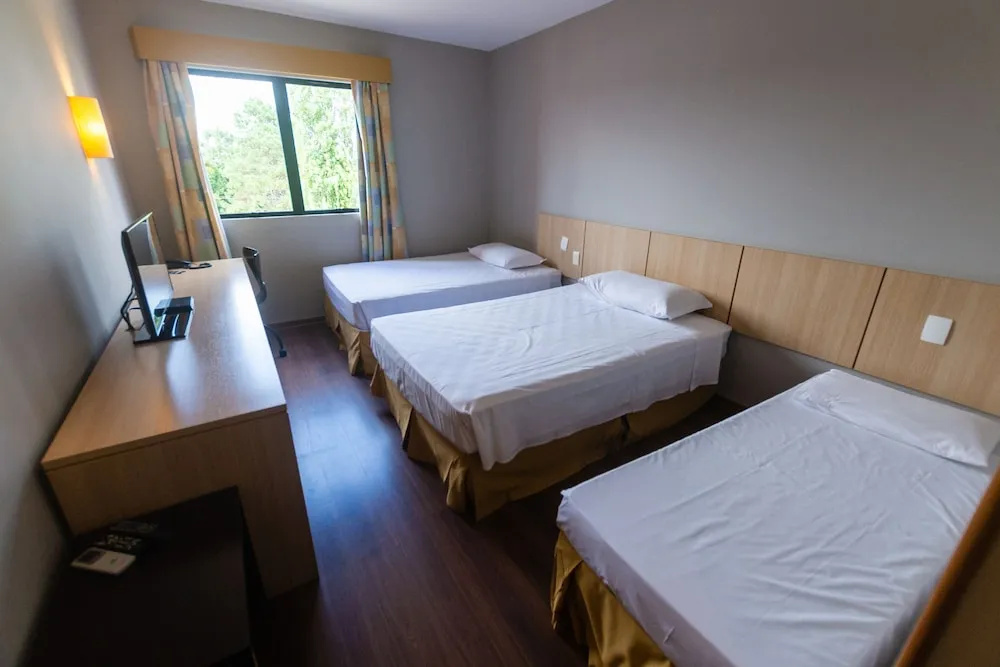 Hotel Campo Largo Express - Chambres